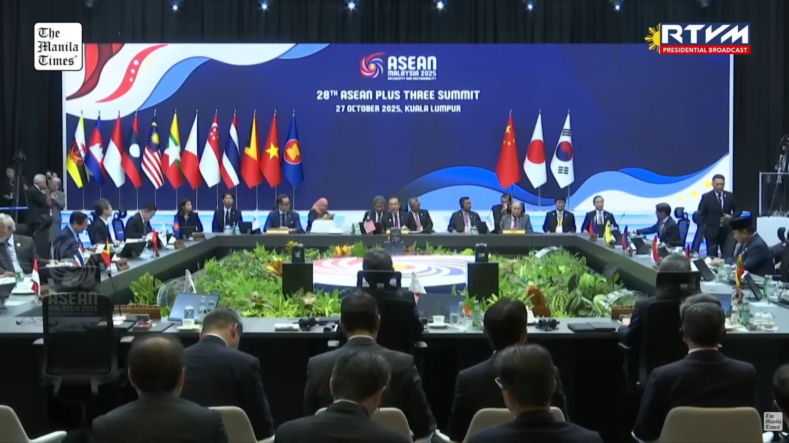 Report of EABC Interface with ASEAN Plus Three Leaders at the  28th ASEAN Plus Three (APT) Summit 